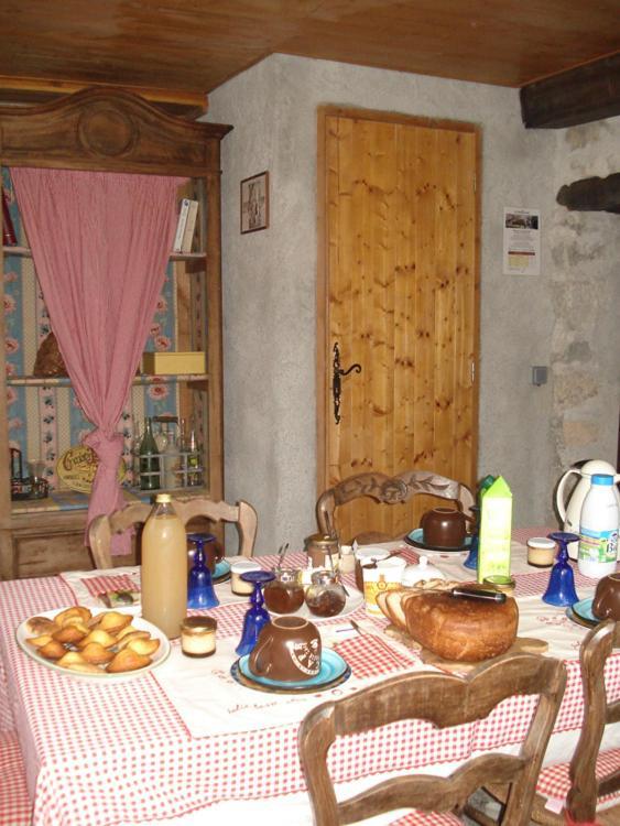 Chambres D'Hotes - La Maison De Julie Антрево Екстериор снимка